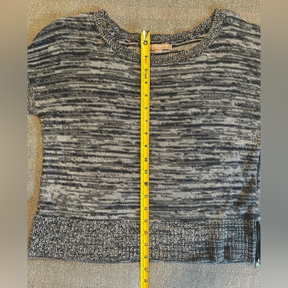 Banana Republic Navy Heather Crop Sweater with Zipper Accent - Picture 7 of 10